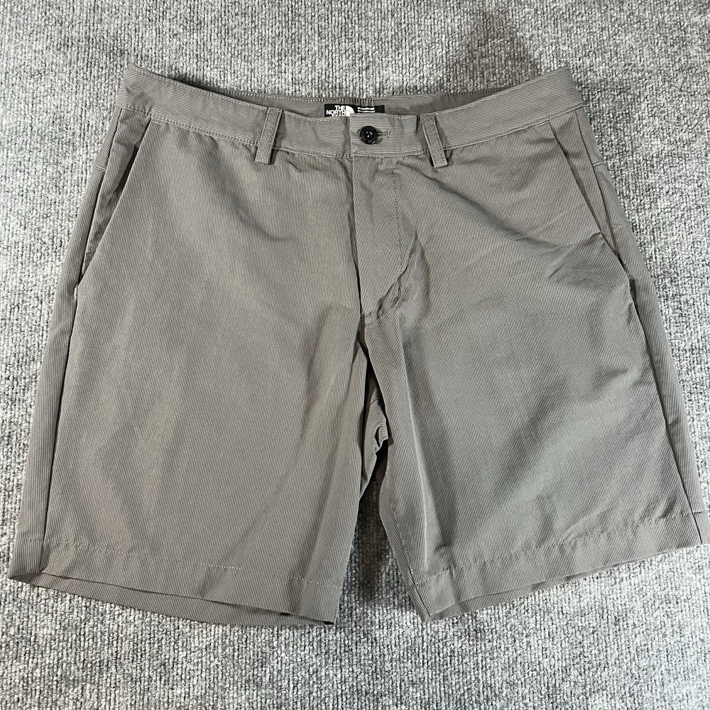 The North Face Shorts Mens 36 Performance Rockaway Nylon Hiking Gray